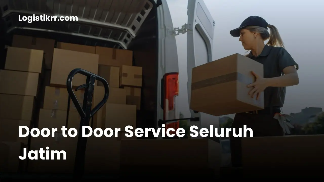 Tim Logistik RR melakukan jemput barang door to door di Surabaya