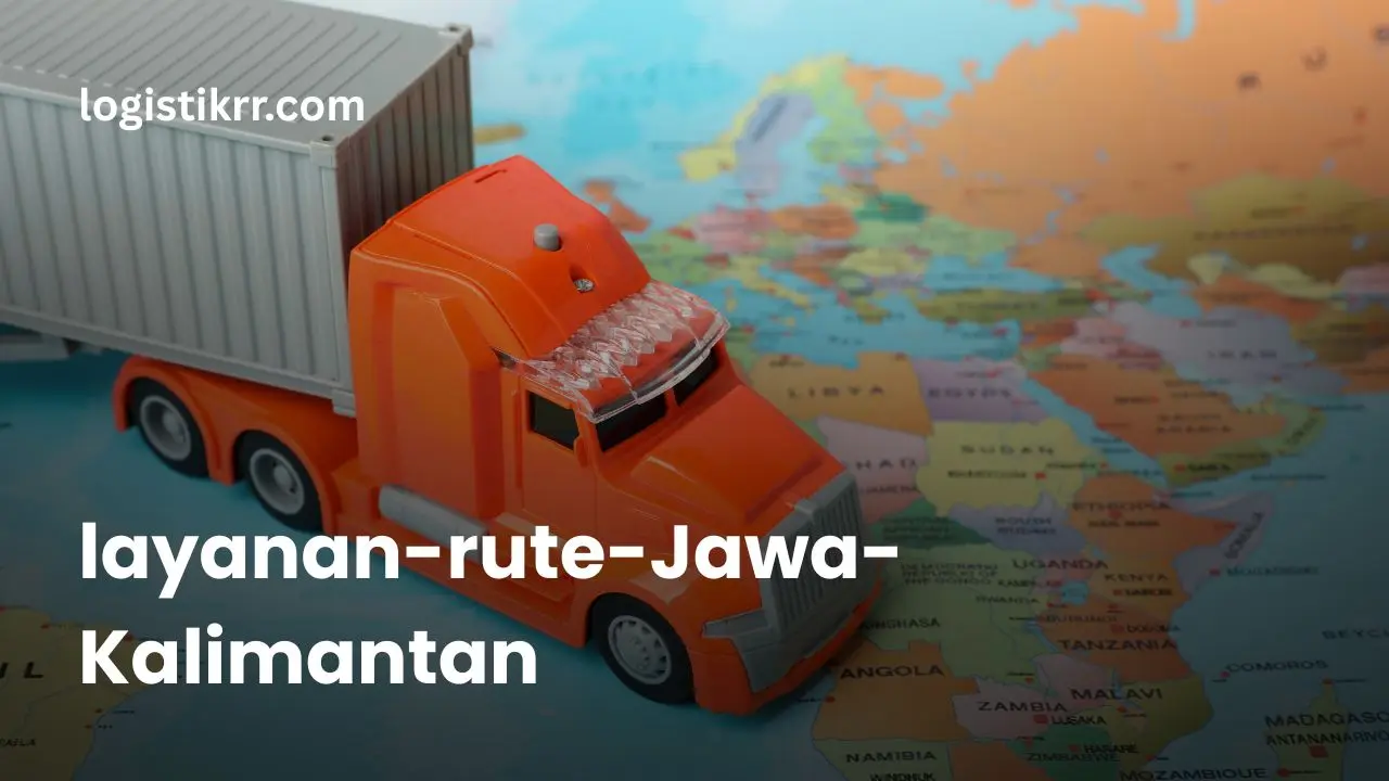 Truk ekspedisi melintasi rute Jawa-Kalimantan