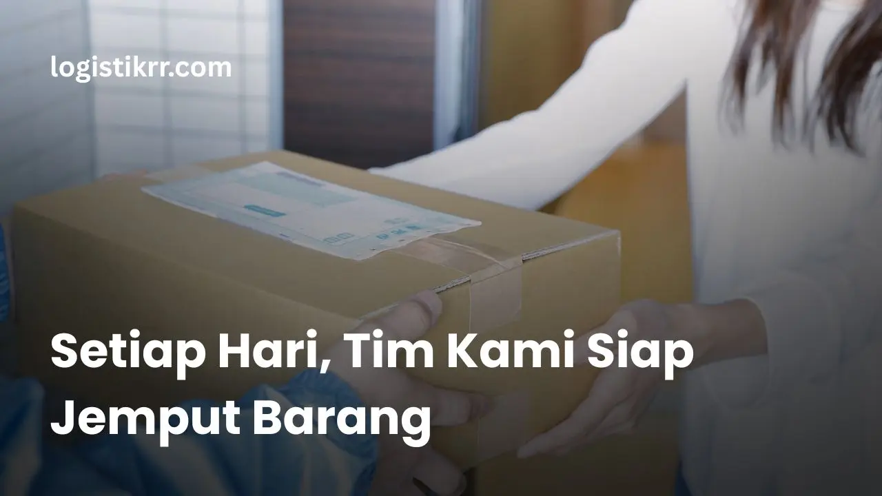 Tim Logistik RR menjemput barang dari gudang klien