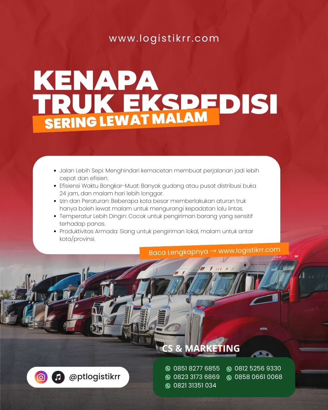 Truk ekspedisi melintas di malam hari